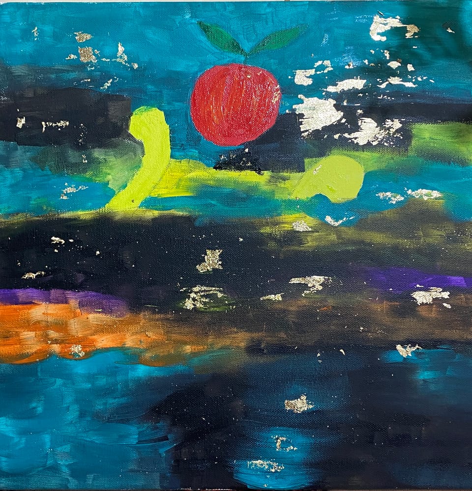 ...o statuie si un măr